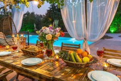 Outdoor Poolside Dining
